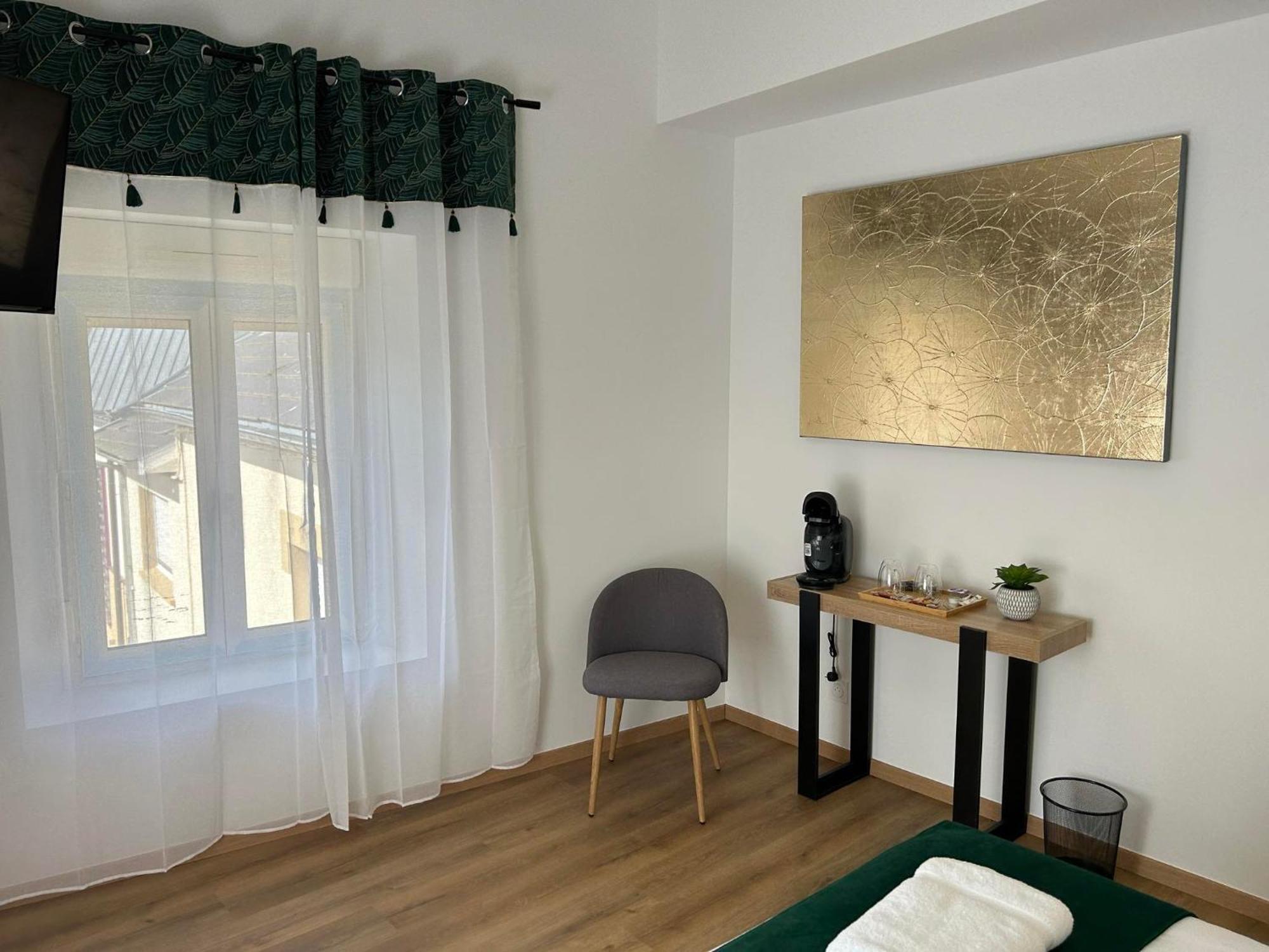 Au Coeur De Montmedy Bed & Breakfast ภายนอก รูปภาพ